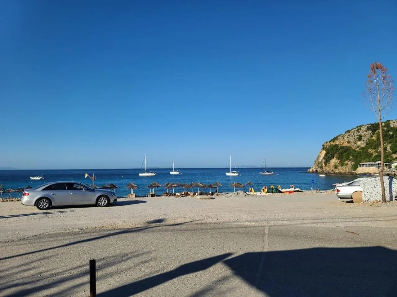 Hotel Corali Himare Fshat