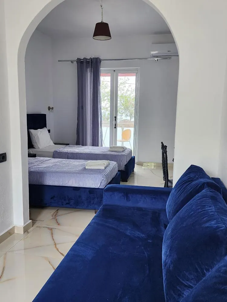 Hotel Corali Himare Fshat