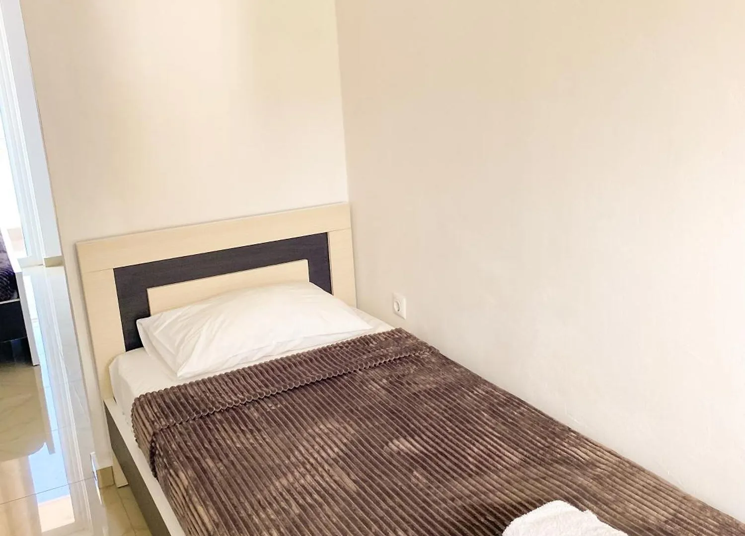 Hotel Corali Himare Fshat