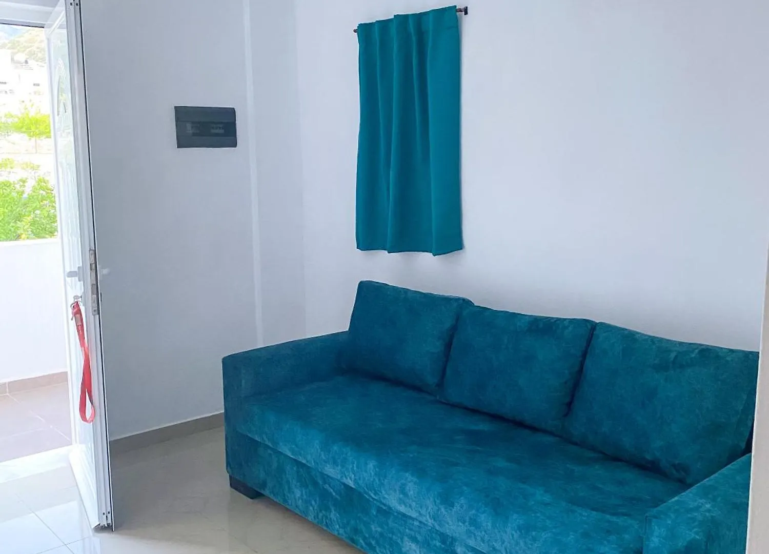 Hotel Corali Himare Fshat