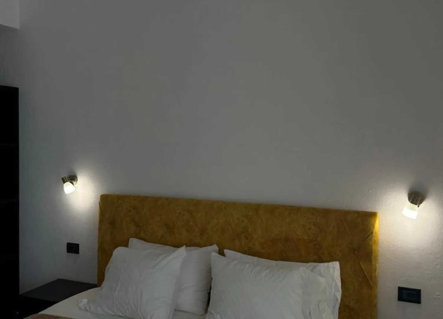 Hotel Corali Himare Fshat